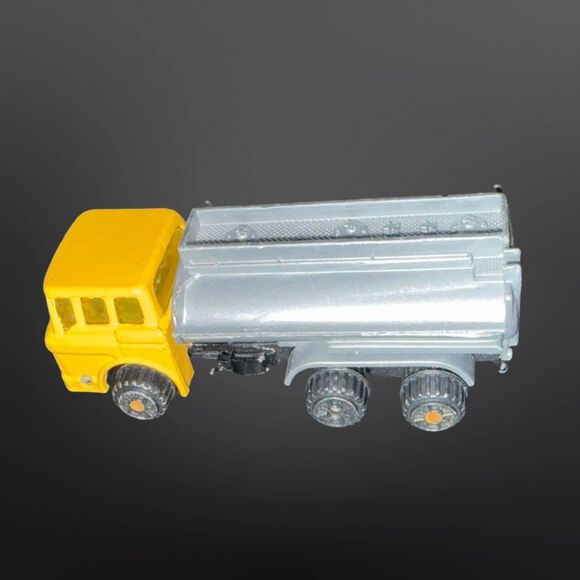 Diecast Model Zylmex/Motormax Ford Tanker Truck No Logo - Picture 5 of 7